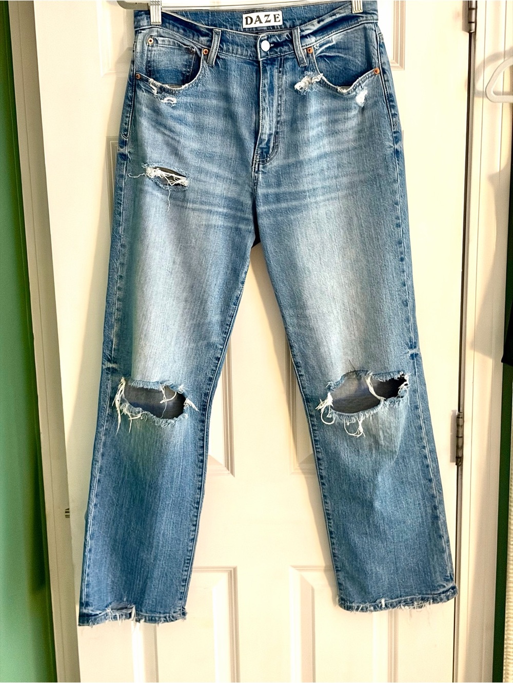 BDG daze Light Blue Distressed Straight-Leg Jeans